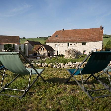 Villa Les Bories En Champagne Montlevon Exterior foto